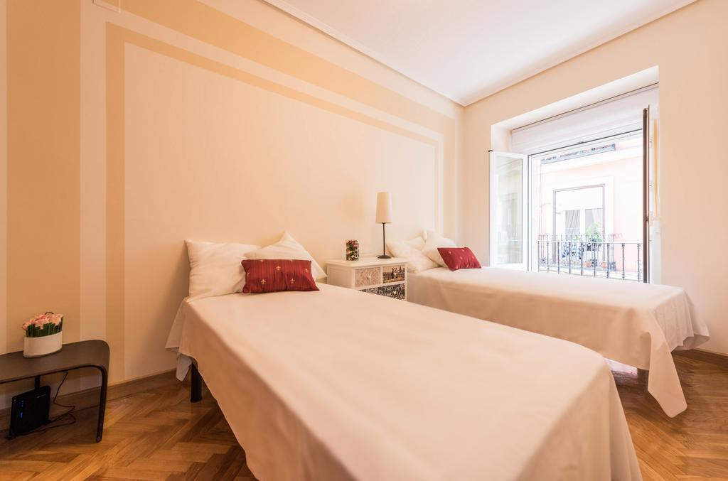 Almaden Apartment Madrid Zimmer foto